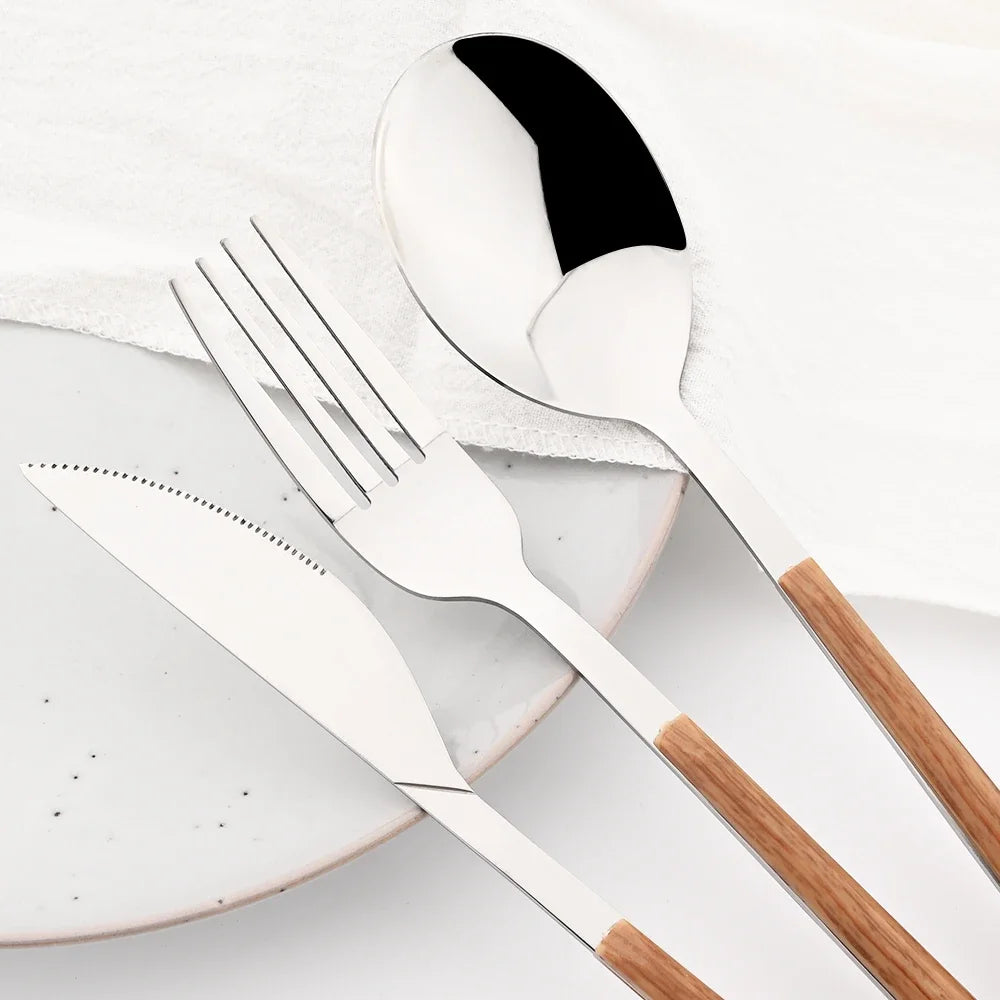 Set di posate in acciaio inossidabile con manico in finto legno
